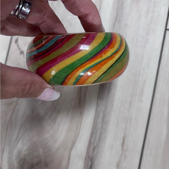 Colorful Swirl Bangle Bracelet - Picture 3 of 3